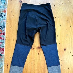 Outdoor voices color block leggings!